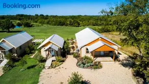 Lodge One with Scenic View - Image 3