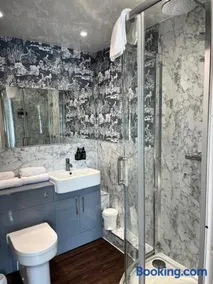 Ord Arms Hotel - Image 5