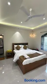 ShavyStays 4 bhk Prava Villa - Image 1