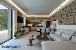 Villa Afroditi - Sfinari - Image 1