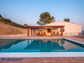 Casa Clarita hasta 21 personas, piscina a 40 min de Madrid y aeropuerto - Image 1