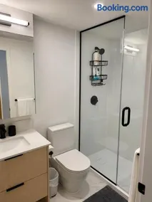 Modern Suite - Image 4