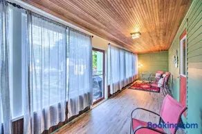 Charming Bingham Home Near Outdoor Adventure, Pet Friendly! - Image 3