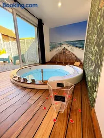 L'Évasion des Sens - Spa Sauna Hammam Jacuzzi - Image 1