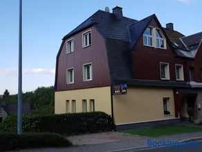 Ferienwohnung mit Garten und Spielplatz - Image 2