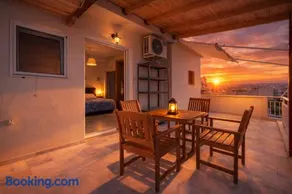 Acropolis Sky Penthouse - Image 2