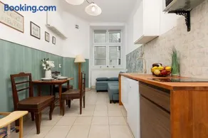 Vintage Apartments Warsaw Praga by Noclegi Renters - Image 2