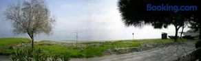 Cosy Guest House by the Beach - Image 5