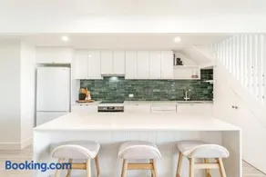 THE Palms Angourie - A Tranquil Oasis - Holiday Yamba - Image 2