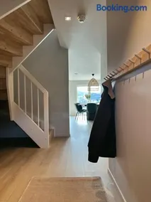 Måløy Fjordbuer moderne og luksuriøse med havutsikt - Image 4