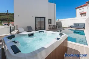 Ammos Villa, beach villa with ocean view - Image 1