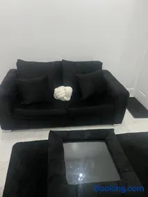 One Bed Apartment - Image 3