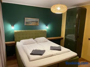 "Indian Summer" Apartment - Image 2