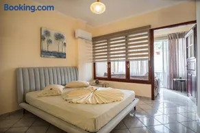 Erifili Luxury Apartment - Image 3