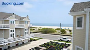 Philadelphia Beach Retreat Unit C1 - Image 2