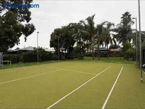 Resort living 3kms from the city, Tennis Court, Pool, Large Garden - Image 2
