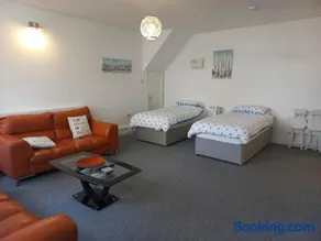 Sea Breeze Studio @ The Coach House - Image 5