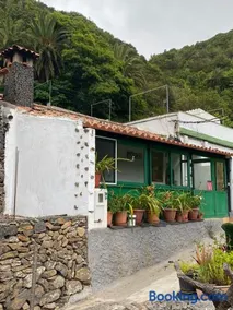 Casa rural en el Parque Nacional de Garajonay en la Isla de La Gomera, Alonso y Carmen - Image 2