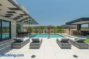 Hersonissos Trinity Luxury Villas - Image 4