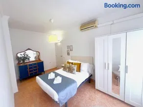 Evans Realty BK 3 habitaciones dobles - Image 4