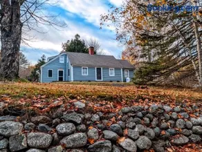 Luxury Coastal Cottage family - Image 2