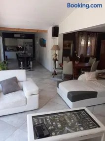 Maison avec piscine - Image 3