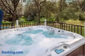 Brookside Cottage - Image 4