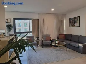 Luxury Marina Apartment Pool, Gym ,Tennis - Image 2