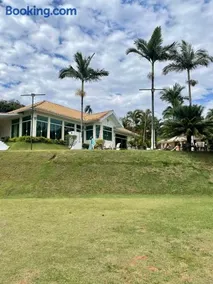 Casa de campo, com quadra de Beach Tennis, Volei e Fut Volei próxima a SP!! - Image 4