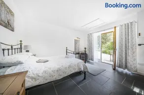 The Cottage - Image 4