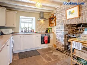 2 Bed in Llanfihangel-nant-Bran BN200 - Image 5
