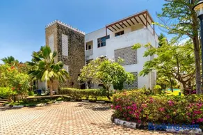 Binti Luxury Aparment - Image 2