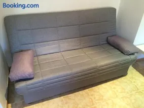 Ground floor apartment with 2Bdr and private parking - Image 2