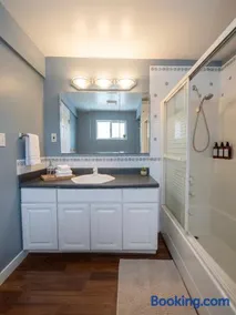 Richmond cozy room - Image 4