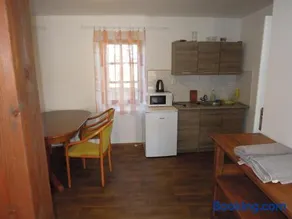 Penzion Zámek Drahonice - Image 3