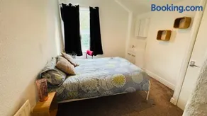 Ella street Double room - Image 2