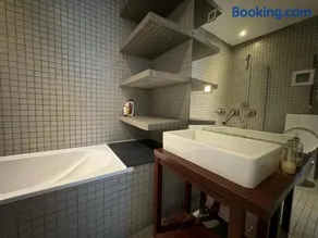 3 Bedroom Suites Kensington - Image 2