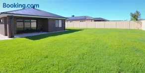 Popular Luxury Villa Kialla Shepparton - Image 5