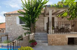 Heritage house Dvor - Image 3