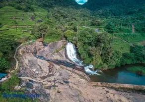 Viriparai Tea Bungalow Munnar by VOYE HOMES - Surrounded by Tea Plantations - Image 2