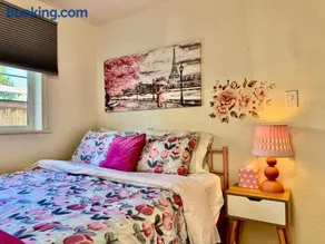 Cozy 1 Bedroom Apartment 10 minutes to SeaTac Airport - Image 2