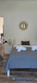 Skourtis Apartments - Image 2