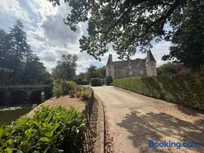 La Loge Crevy at Château de Tredion - Image 1