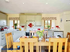 The Ash Cottage - Image 2
