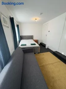 Liberty Guest House - Image 2