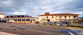 Hostal Viñuela - Image 4