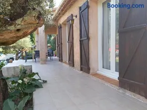 Provencal villa with pool, 1500m2 grounds - Image 4