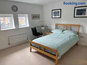 Peterborough, Hampton Vale Lakeside En-Suite Large Double bedroom with great modern facilities - Image 5