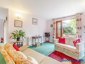 Bryanstown Annexe - Image 1