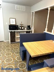 Farm Family Living in Lavaca - Image 3